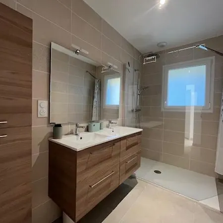 Maison Avec Piscine Et Sauna Villa